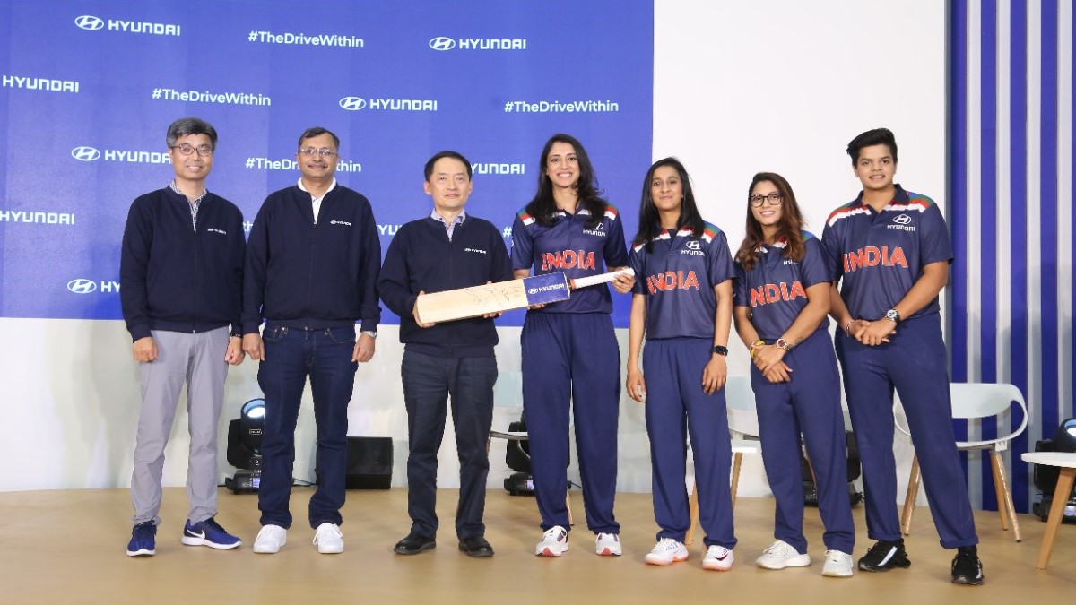 Hyundai Signs MoU with 4 Indian Women Cricketers