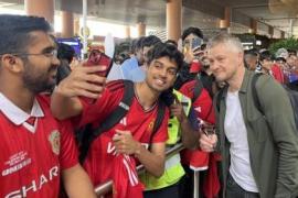 Red Devils welcome Ole Gunnar at Kempegowda International Airport